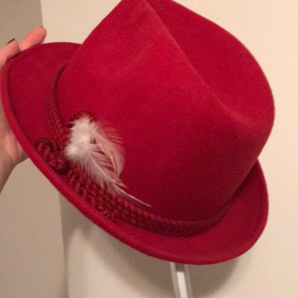 Fashionable hat - Picture 3 of 5